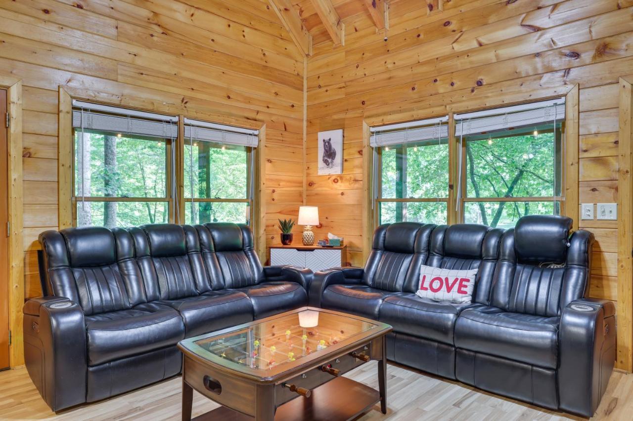 Riverfront Ellijay Cabin With Deck And Pool Access! Extérieur photo
