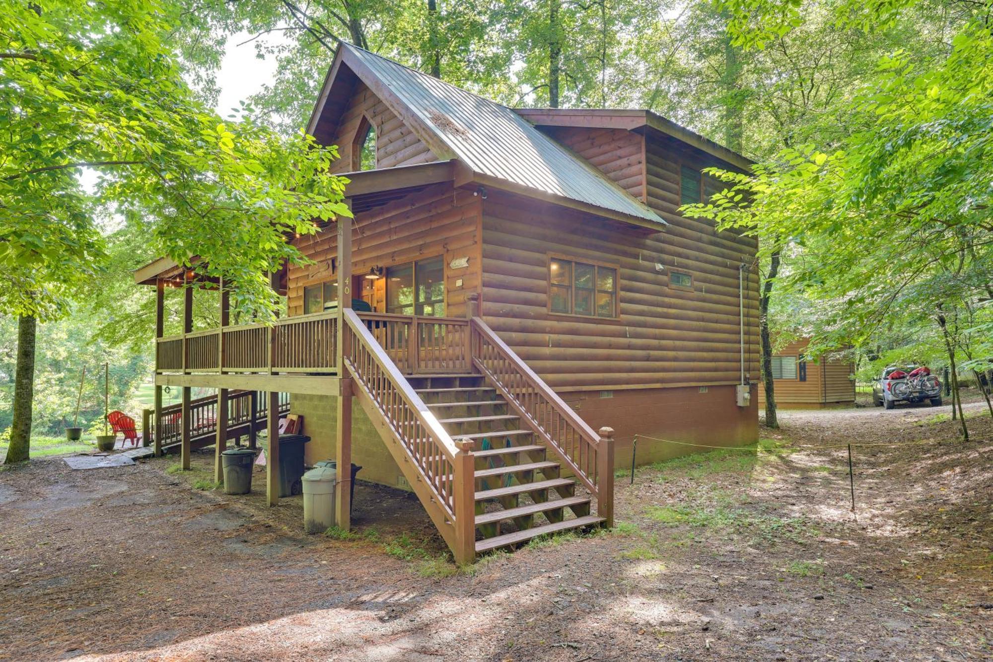 Riverfront Ellijay Cabin With Deck And Pool Access! Extérieur photo